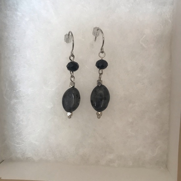 Black Dangle Earrings - Picture 2 of 4